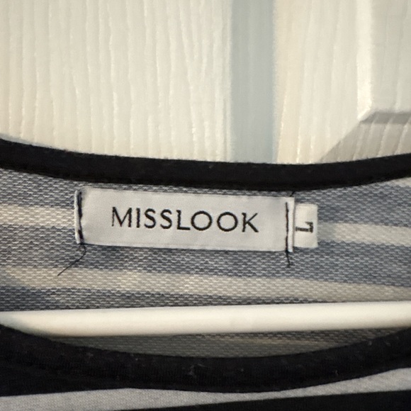 Misslook Black & White Striped Cat Graphic Long Sleeve Top – Size M - Picture 4 of 4